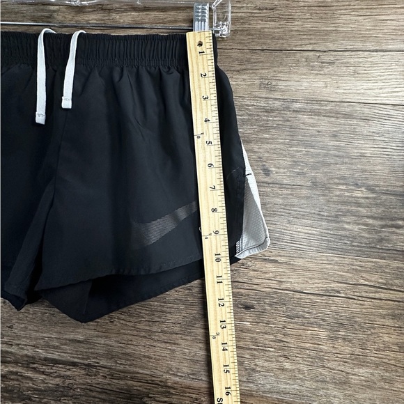 Nike Black Performance Athletic Shorts Small - Picture 7 of 11